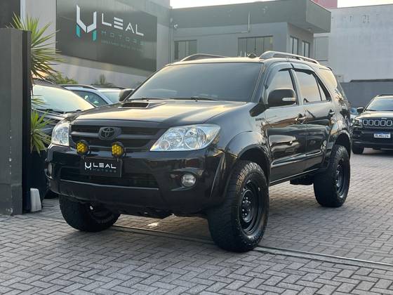 TOYOTA HILUX SW4 3.0 SRV 4X4 16V TURBO INTERCOOLER DIESEL 4P AUTOMÁTICO